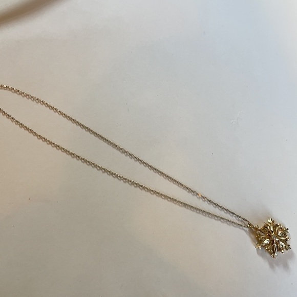 Gold Snowflake Necklace - Picture 2 of 4